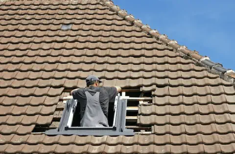 Pose de velux - Courdemanche